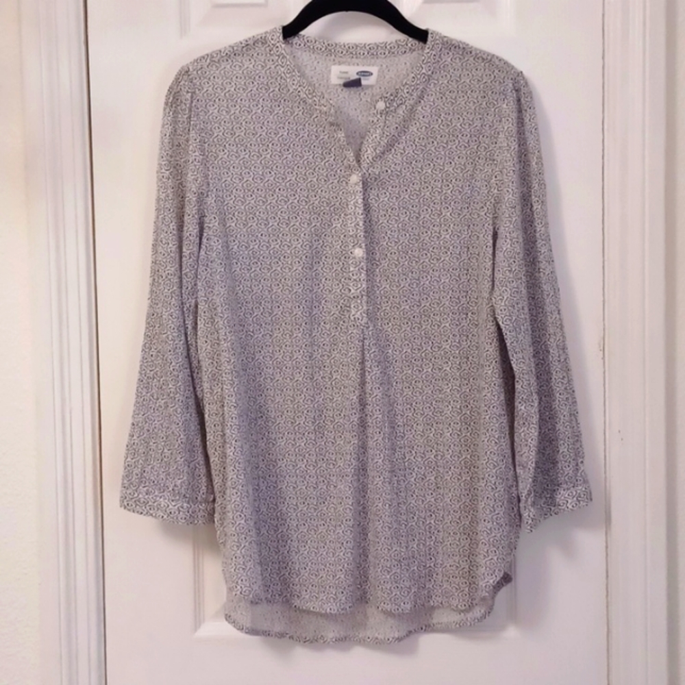 Old Navy blue and white print tunic